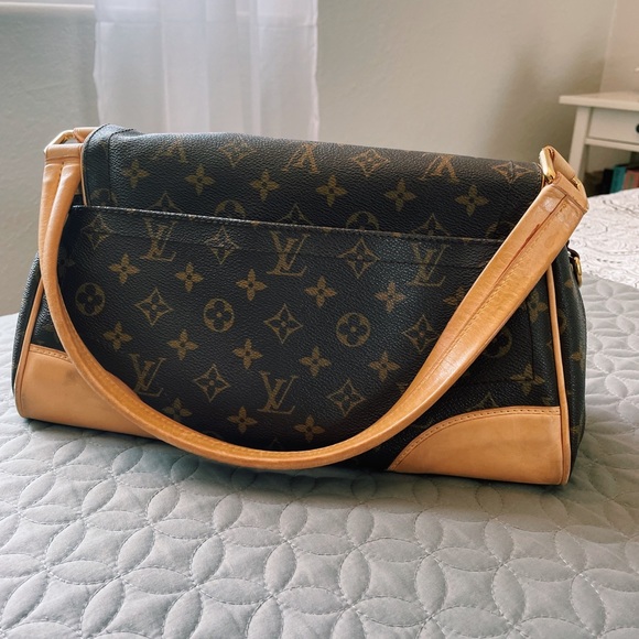 Louis Vuitton Beverly MM Shoulder Bag - Picture 6 of 6